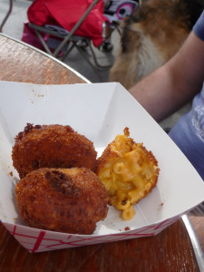 Macaroni & cheese pané et frit, par E. Liard (CC0)