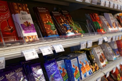 Le rayon chocolat d'u supermarché
